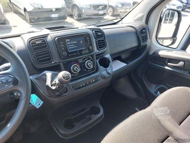 KM0 zastekljena, pripravljena za nadgradnjo, dovoljenje C FIAT Ducato Maxi