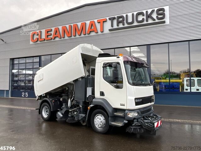 Yol süpürme aracı DAF FA 55 LF 160 Bucher Eurofant 50 Just 154.678 km!