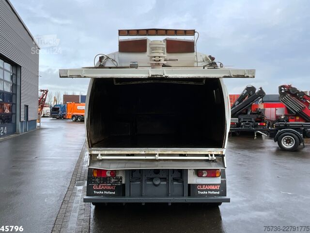 Yol süpürme aracı DAF FA 55 LF 160 Bucher Eurofant 50 Just 154.678 km!
