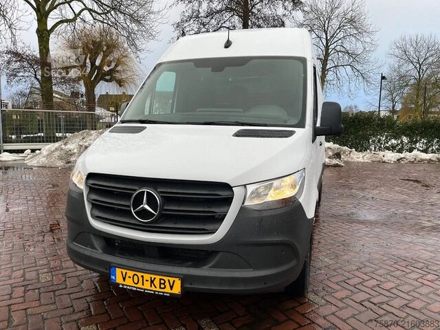 Ploščati dostavnik Mercedes-Benz Sprinter 317 CDI L2H2
