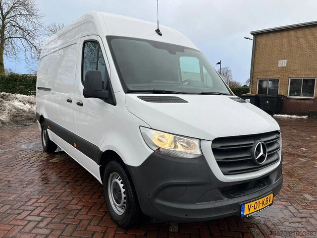 Ploščati dostavnik Mercedes-Benz Sprinter 317 CDI L2H2