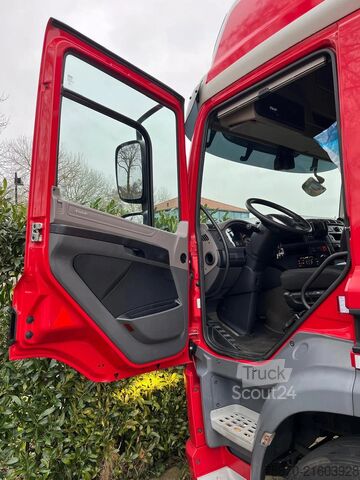 Standard-SZM DAF CF 450 FT