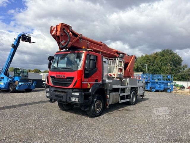 Vrachtwagen met bakwagen Iveco Trakker 4X4 Multitel MJ375- 37,5m, 500 k