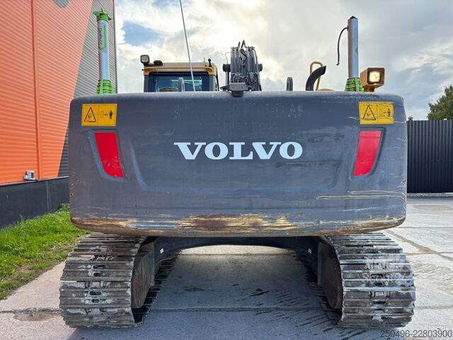 гусеничный экскаватор Volvo EC 210 CL TILTROTATOR / CENTRAL LUBRICATION / AC