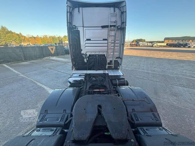 Trator standard MAN TGX 28.500 6x2 XXL CAB / INTARDER / DOUBLE BOGIE
