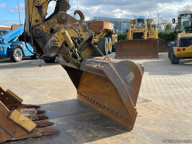 Pásové rýpadlo Caterpillar 324ELN