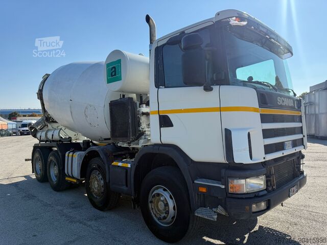 Camion malaxeur à béton SCANIA CV R 124 CB 8X4 HZ 420