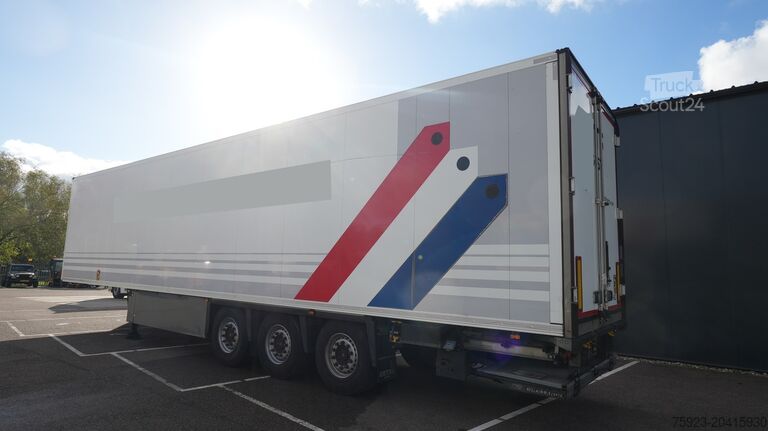 Gekoeld/bevroren transport Schmitz Cargobull 3 AXLE FRIGO TRAILER WITH THERMO KING BI-TEMP