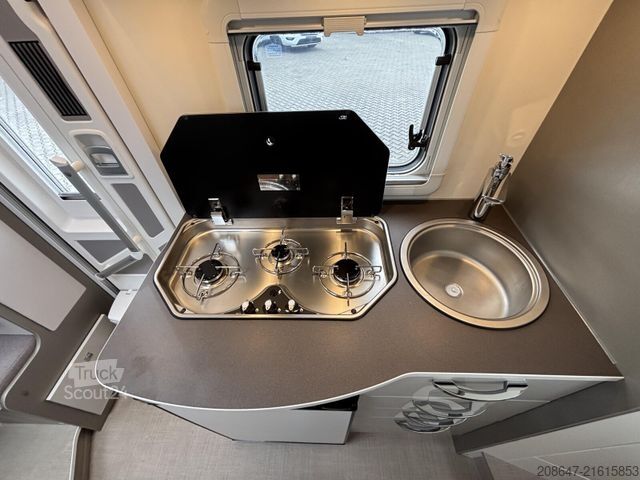 Teilintegriertes Wohnmobil BÜRSTNER Travel Van T 620 G Top Ausstattung