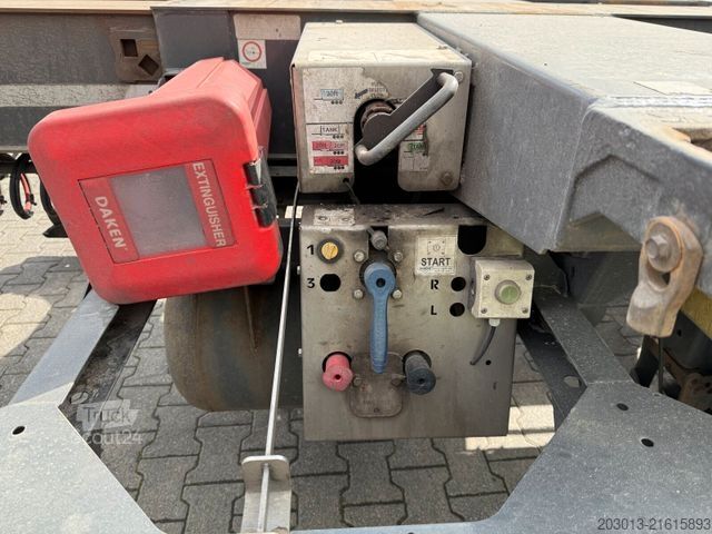 Swap body semitrailer BROSHUIS MFCC-HD Wechsel Containerchassis Ausziehbar ADR