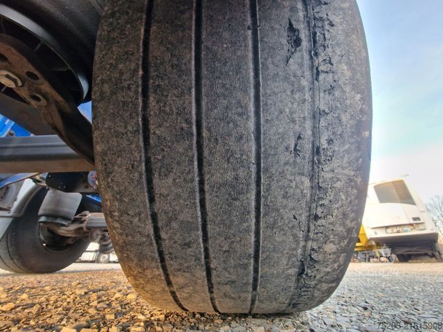 Swap body semitrailer KRONE SD / Liftachse