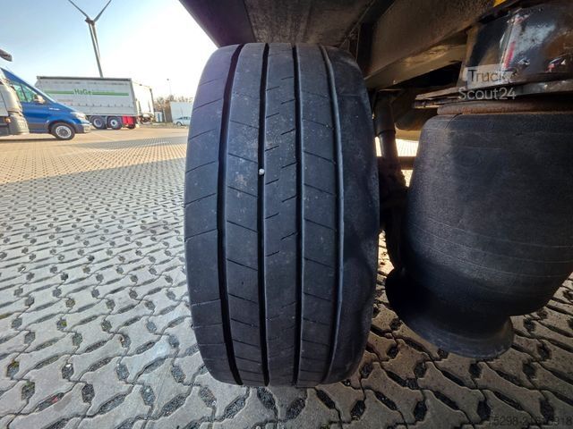 Reefer semitrailer KRONE SD/Trennwand/Doppelverd./ Doppelst./ATP/TIR