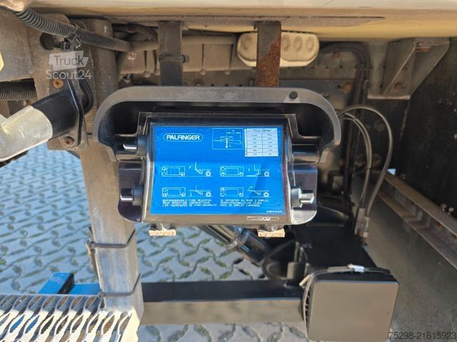 Refrigerated truck MAN TGM 18.340 4x2 LL / Ldbw / Carrier Supra 1250Mt