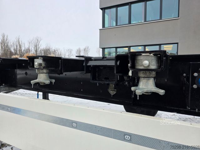 Swap body semitrailer KRONE SD / Liftachse / Teleskop / 11.908 - 13.403 mm