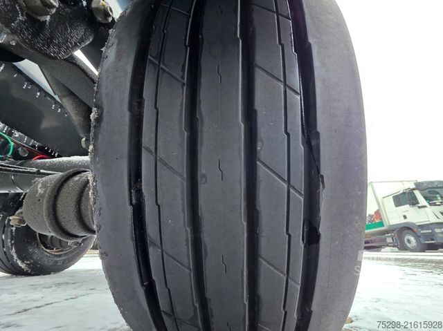 Swap body semitrailer KRONE SD / Liftachse / Teleskop / 11.908 - 13.403 mm