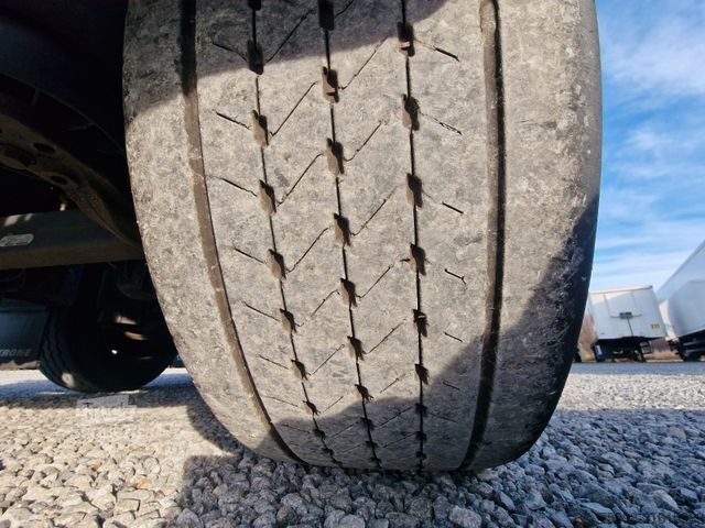 Swap body semitrailer KRONE SD / Liftachse