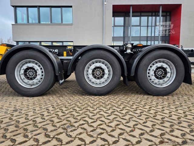 Swap body semitrailer KRONE SD / Liftachse / Teleskop / 11.908 - 13.403 mm