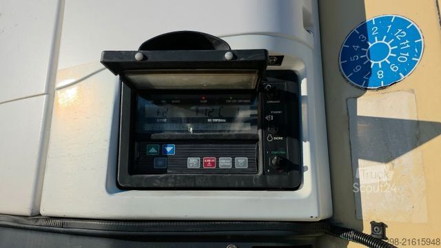 Reefer semitrailer KRONE SD/Trennwand/Doppelverd./ Doppelst./ATP/TIR