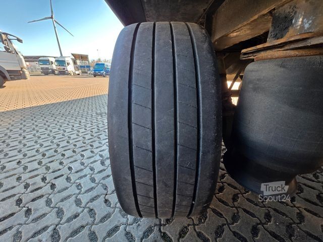 Reefer semitrailer KRONE SD/Trennwand/Doppelverd./ Doppelst./ATP/TIR