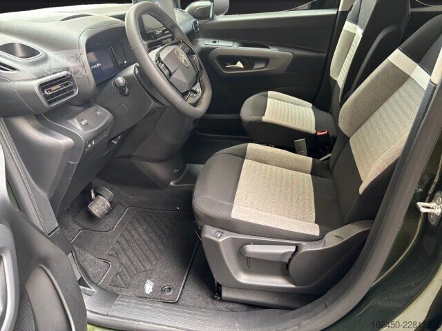 Kleinbus Citroën Berlingo XL 130 MAX BAR +180°Kamera+NAV+ACC+SHZ+