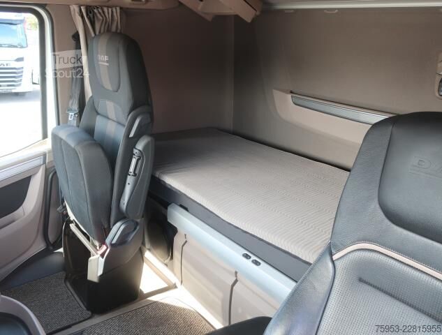Standard SZM DAF XG+ 530 Intarder Standklima Navigation Leder
