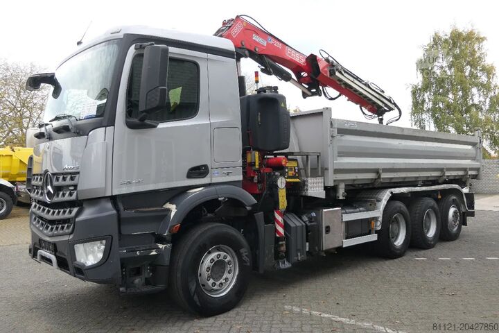 Volquete de 3 lados Mercedes-Benz Arocs 3643 | 8X4 Tridem | 3 Side Tipper | Fassi...