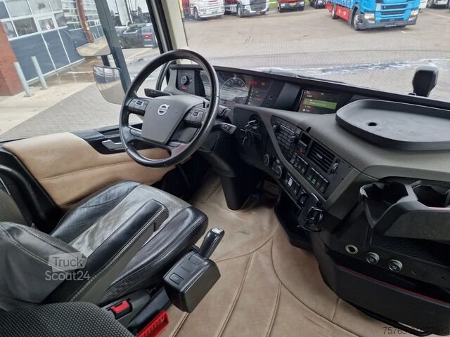 Tomas SZM Volvo FH 13.500 Globetrotter XL 4x2 - I parkcool - Fu...