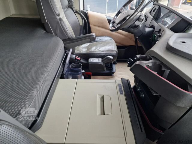 Tomas SZM Volvo FH 13.500 Globetrotter XL 4x2 - I parkcool - Fu...