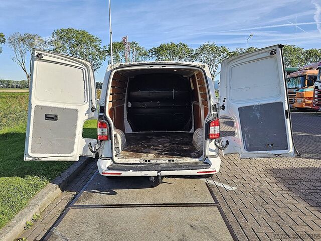 Универсал с высокой крышей VW TRANSPORTER 2.0 TDI L1H1 NAP 102Pk Airco Bumper...