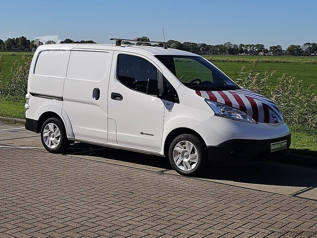Універсал з високим дахом NISSAN E-NV200 ac aut wltp 200 kms