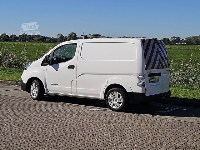 Універсал з високим дахом NISSAN E-NV200 ac aut wltp 200 kms