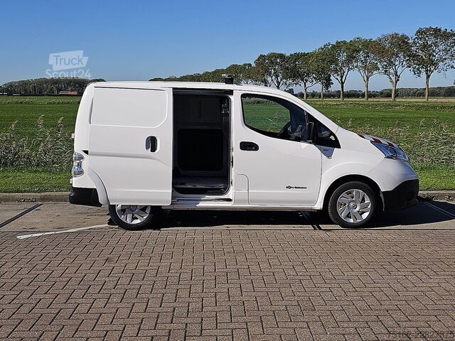 Універсал з високим дахом NISSAN E-NV200 ac aut wltp 200 kms