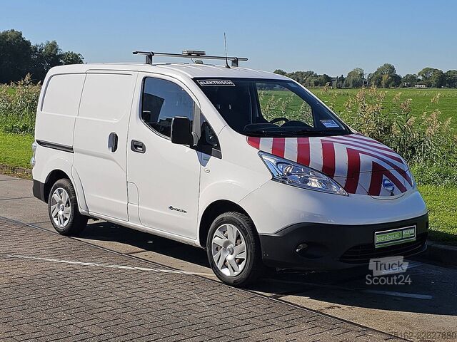 Універсал з високим дахом NISSAN E-NV200 ac aut wltp 200 kms