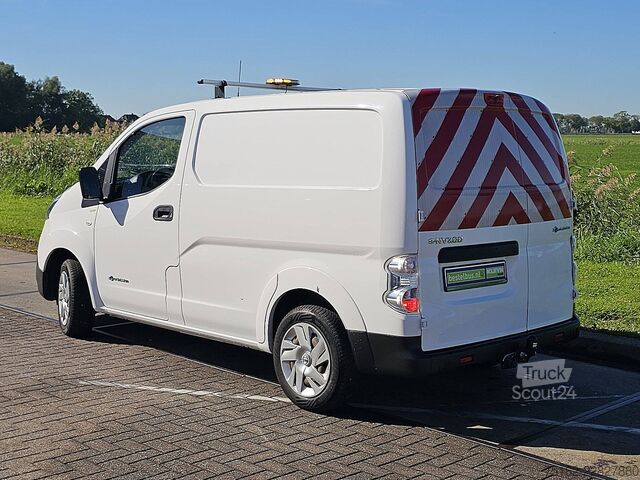 Універсал з високим дахом NISSAN E-NV200 ac aut wltp 200 kms