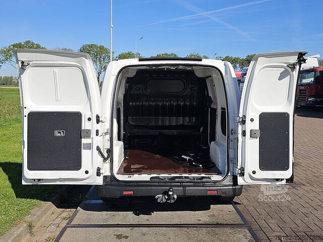 Універсал з високим дахом NISSAN E-NV200 ac aut wltp 200 kms