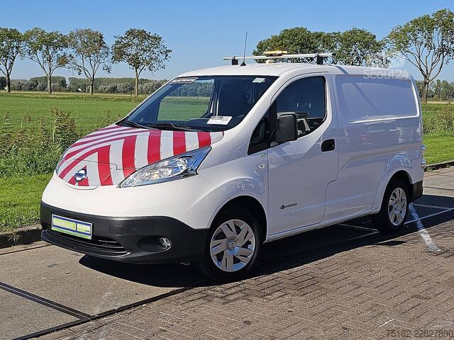 Універсал з високим дахом NISSAN E-NV200 ac aut wltp 200 kms