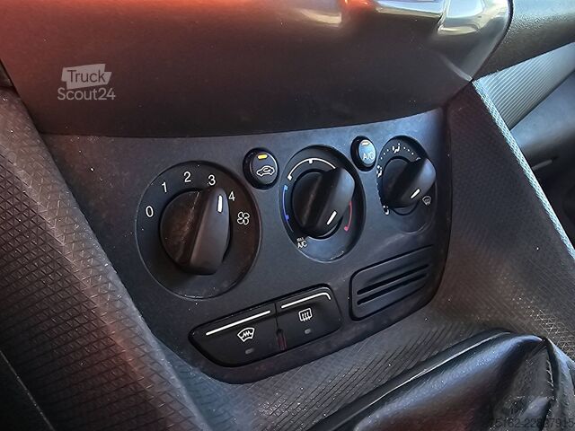 Універсал з високим дахом FORD TRANSIT CONNECT 1.6