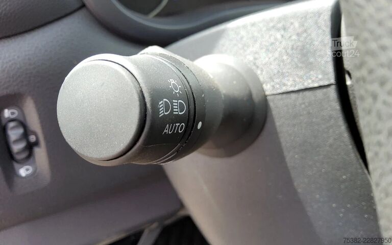 куфар Renault MASTER 165.35 - V-38-NBT -  LAADBAK-LAADKLEP - ...