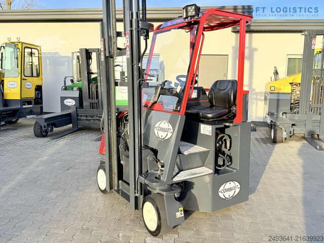 Keturs kryptimis krautuvas Combilift C3000CB GAS TRIPLEX 4900 FREE-LIFT