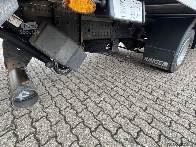 Skåpbil FUSO Canter 7C15 Koffer mit Ladebordwand