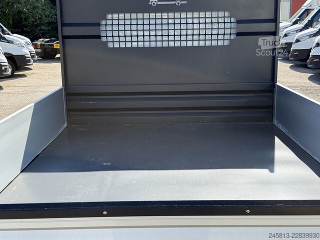 Háromirányú billenő teherautó Iveco daily 35-160