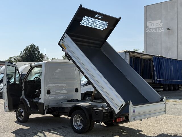 Háromirányú billenő teherautó Iveco daily 35-160