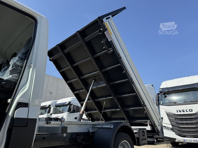 Háromirányú billenő teherautó Iveco daily 35-160