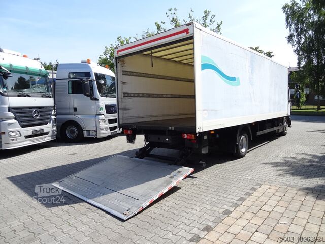 Skříňový nákladní automobil Renault D10.210 7m Koffer