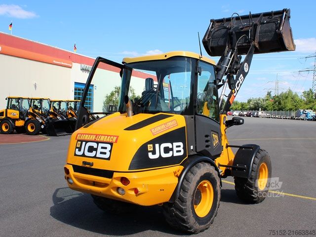 Excavadora de ruedas JCB 406