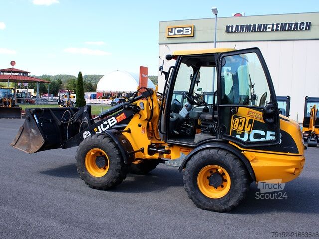 Excavadora de ruedas JCB 406