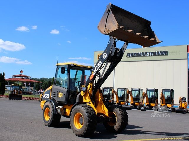 Excavadora de ruedas JCB 406