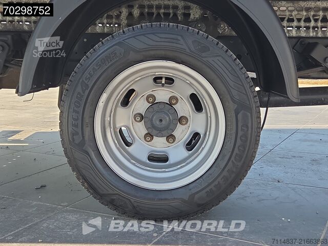 Camioneta Iveco Daily 35C16 Furgón de plataforma elevadora con ...