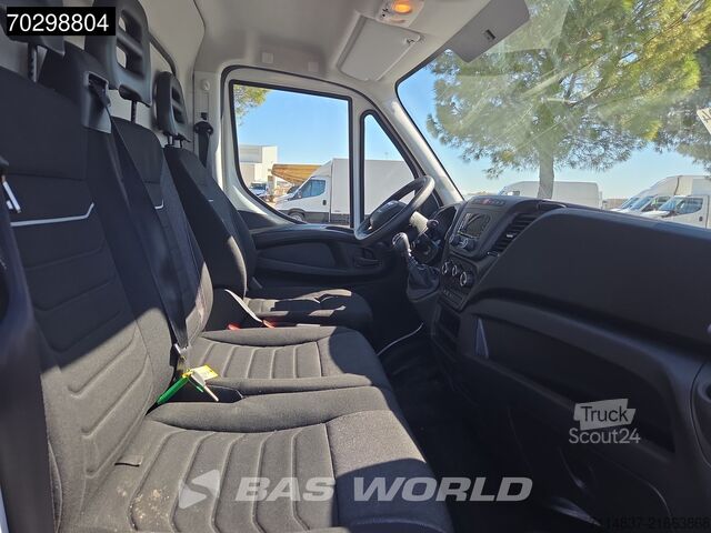 Camioneta Iveco Daily 35C16 Furgón de plataforma elevadora con ...