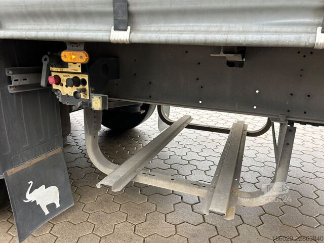 Öppen semitrailer med kapell SCHMITZ CARGOBULL SCS 24/L-13 Schiebeplanen Auflieger